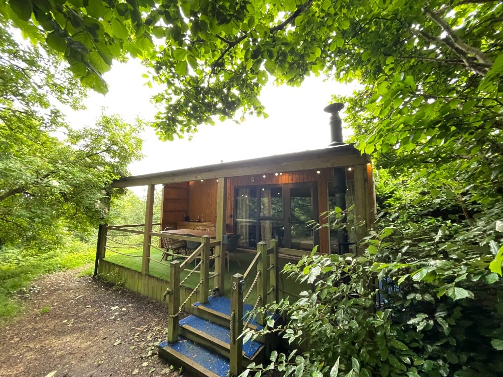 Hideaway Huts (Quad)