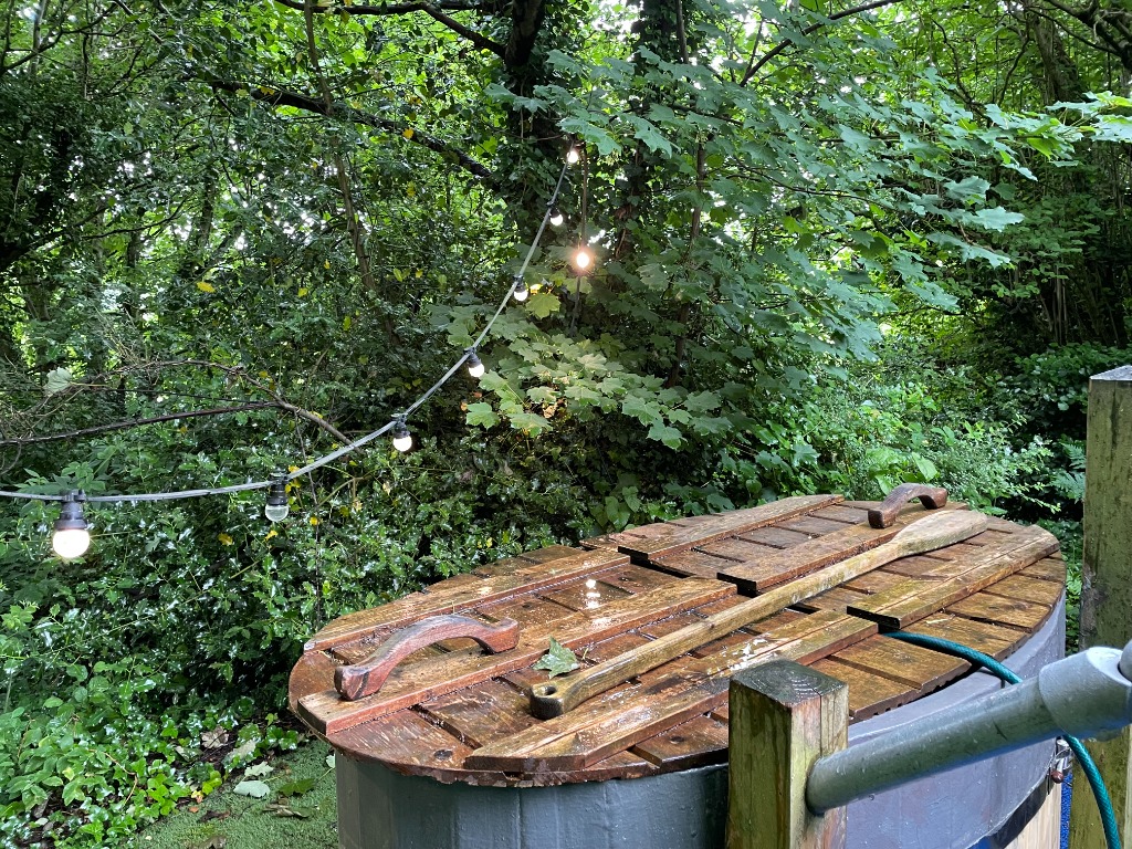 Hideaway Hut (Quad) Wood-Fired Hot Tub Close-up
