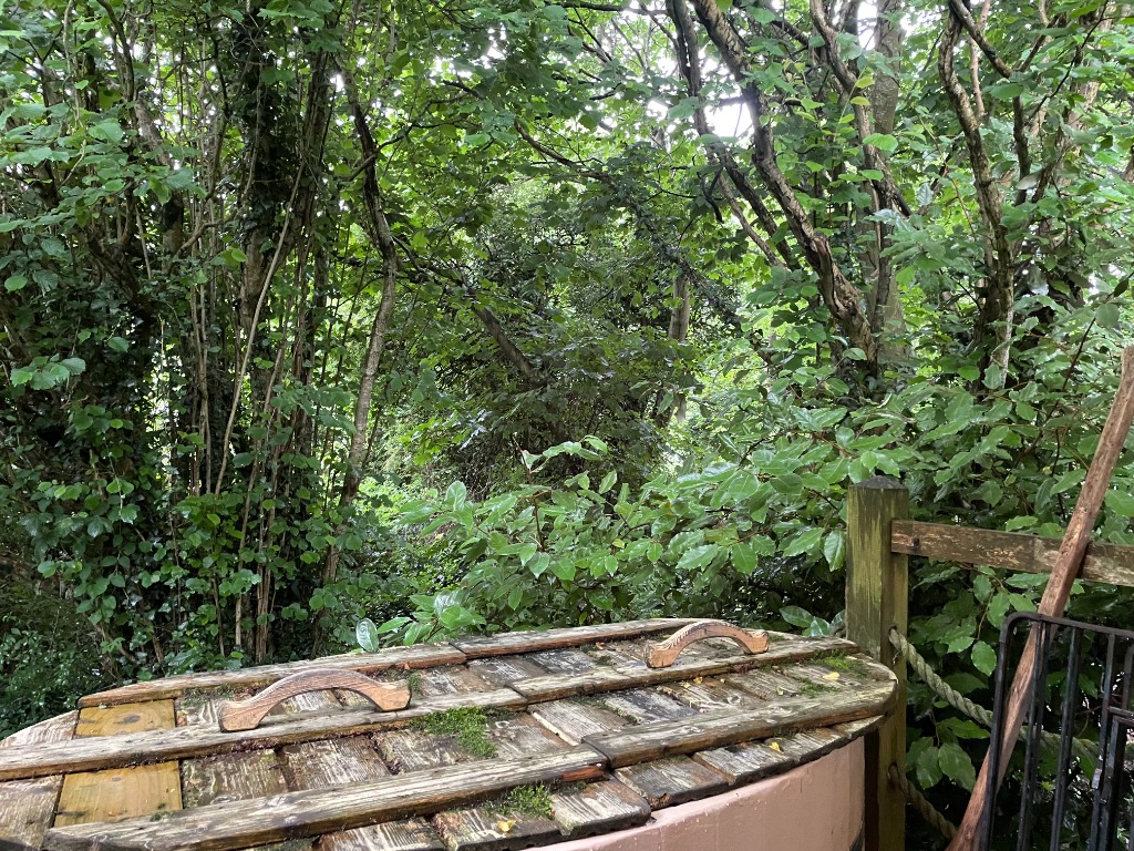 Hideaway Hut (Double) Wood-Fired Hot Tub